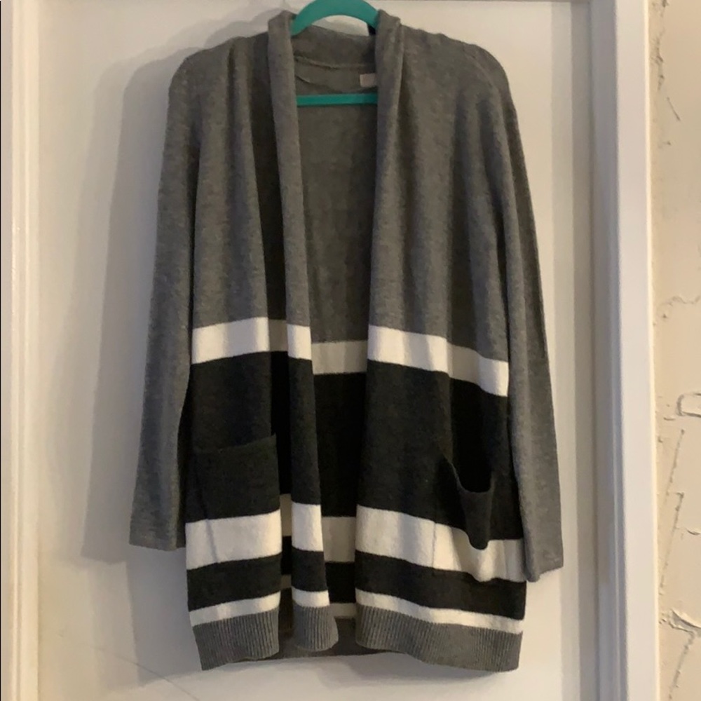 Black and grey striped cardigan with pockets